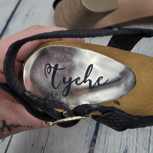 TYCHE | strappy leather open toe heeled sandals - Picture 8 of 10